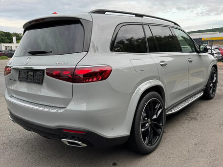 2026 Mercedes-Benz GLS 450 II (X167) Рестайлинг, серый, 15360000 рублей, вид 5