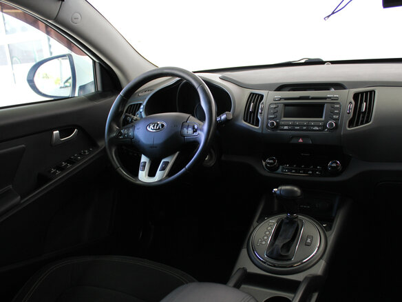 2013 Kia Sportage III, белый, 1600000 рублей - вид 8