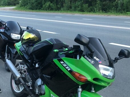 1995 Kawasaki ZZR 400, чёрный, 245000 рублей, вид 1