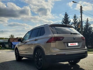 2021 Volkswagen Tiguan II Рестайлинг, коричневый, 2650000 рублей, вид 5