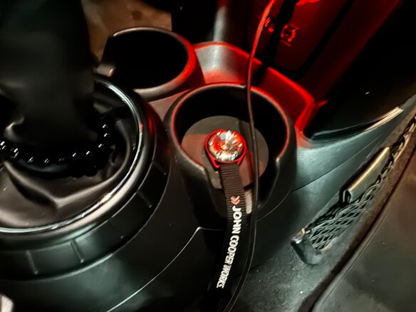 2015 Mini Hatch Cooper S III (F55/F56), белый, 1600000 рублей - вид 15