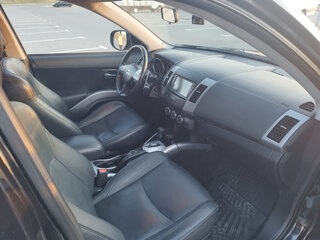 2011 Mitsubishi Outlander II Рестайлинг, чёрный, 1800000 рублей, вид 5