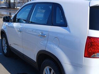 2011 Kia Sorento II, белый, 1300000 рублей, вид 3