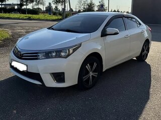 2014 Toyota Corolla XI (E160, E170, E180), белый, 1200000 рублей, вид 2