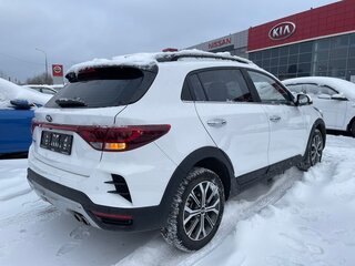 2021 Kia Rio X IV Рестайлинг, белый, 2200000 рублей, вид 5