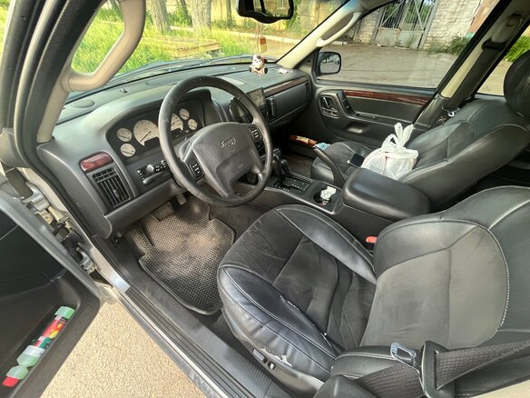 2004 Jeep Grand Cherokee II (WJ), серебристый, 830000 рублей - вид 4