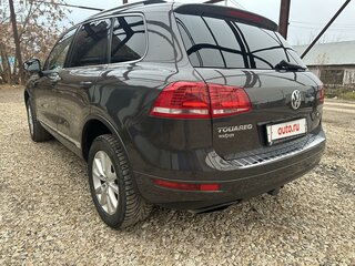 2012 Volkswagen Touareg II, чёрный, 1990000 рублей, вид 4