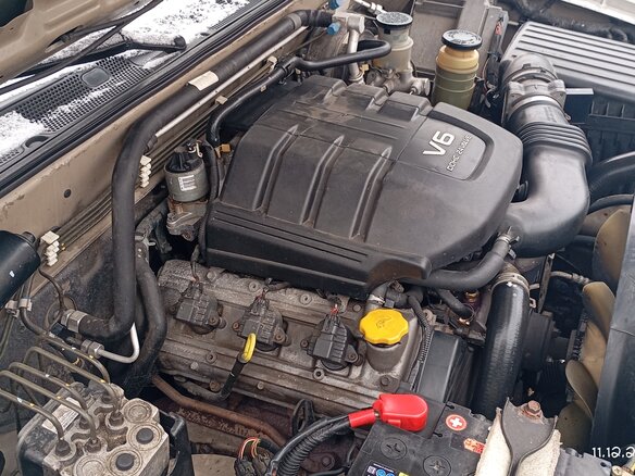 2002 Isuzu Axiom, серый, 720000 рублей - вид 13