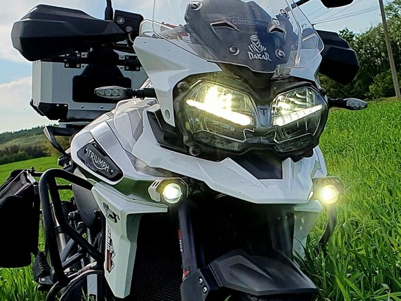2018 Triumph Tiger 1200, белый, 1300000 рублей - вид 3