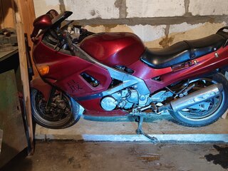 Kawasaki ZZR 400