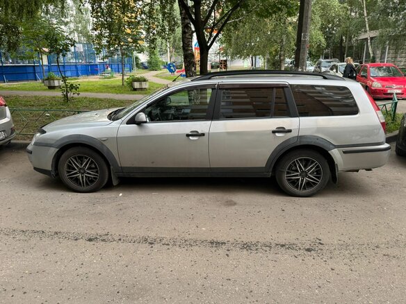 2004 Ford Mondeo III Рестайлинг, серебристый, 420000 рублей - вид 2