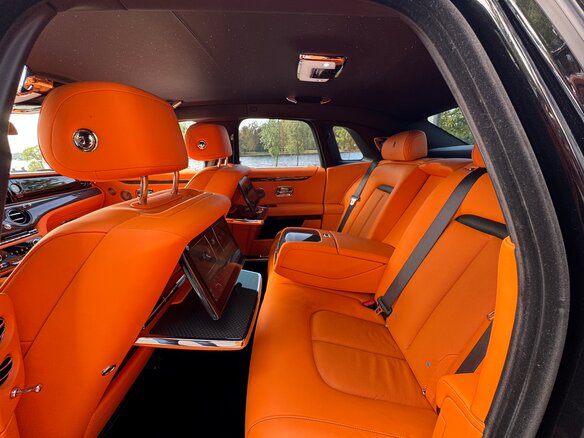 2022 Rolls-Royce Ghost Black Badge II (Series I), чёрный, 34990000 рублей - вид 12