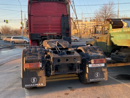 2002 Shacman (Shaanxi) X3000, красный, 8000000 рублей, вид 2