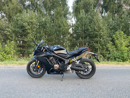 2021 Honda CBR 650R, чёрный, 949000 рублей, вид 3