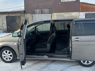 2012 Toyota ISis I Рестайлинг, серый, 1750000 рублей, вид 2