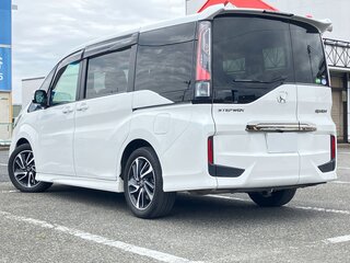 2021 Honda Stepwgn Spada V Рестайлинг, белый, 2038000 рублей, вид 5