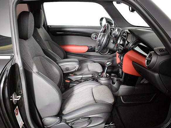 2014 Mini Hatch Cooper S III (F55/F56), чёрный - вид 11