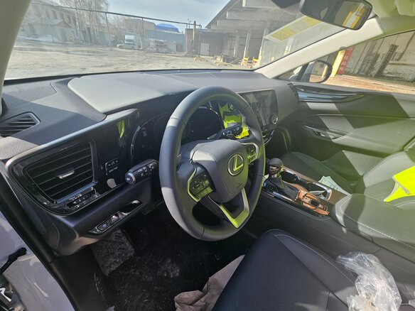 2025 Lexus NX 200 II, белый, 6150000 рублей - вид 5