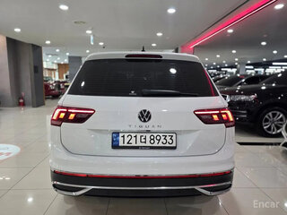 2022 Volkswagen Tiguan Allspace II Рестайлинг, белый, 2923000 рублей, вид 5