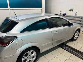 2006 Opel Astra GTC H Рестайлинг, серебристый, 380000 рублей, вид 4