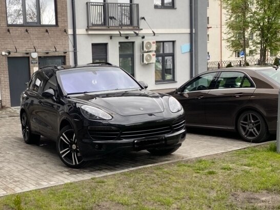 2010 Porsche Cayenne Diesel II (958), чёрный, 2350000 рублей - вид 11