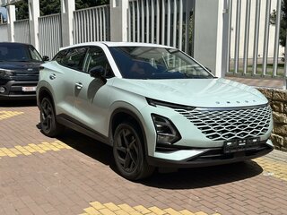 2023 Omoda C5 I, зелёный, 2300000 рублей, вид 3