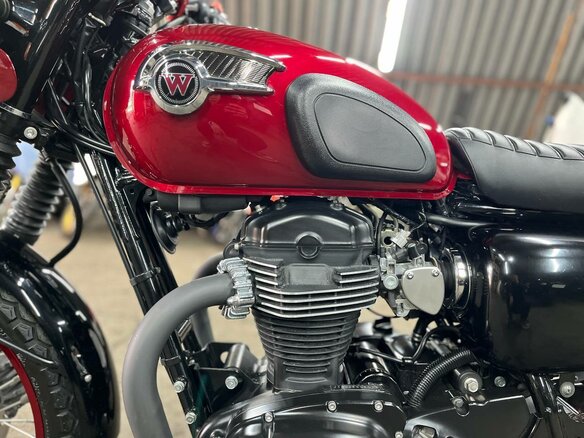 2012 Kawasaki W 800, пурпурный, 750000 рублей - вид 16