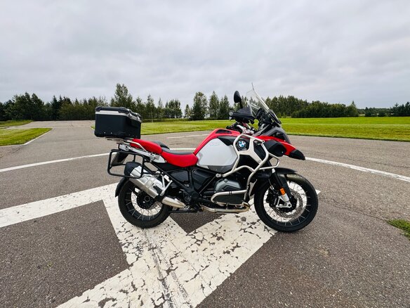 2017 BMW R 1200 GS Adventure, красный, 1300000 рублей - вид 3