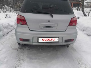 2006 Mitsubishi Outlander I, серебристый, 950000 рублей, вид 4