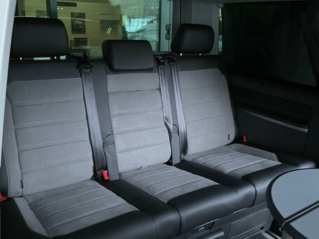 2022 Volkswagen Multivan, чёрный, 10500000 рублей, вид 2