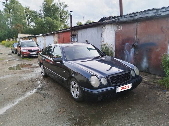 1996 Mercedes-Benz E-Класс 200 II (W210, S210), зелёный