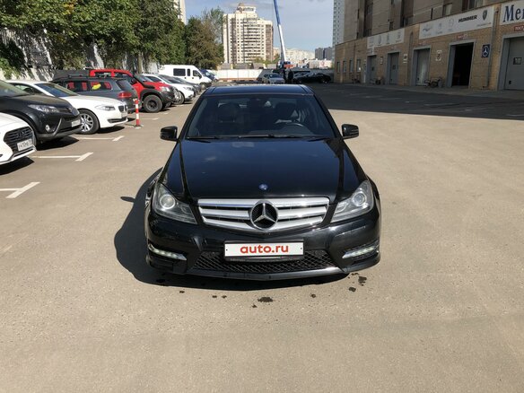 2012 Mercedes-Benz C-Класс 180 BlueEFFICIENCY III (W204) Рестайлинг, чёрный - вид 1