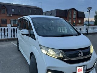 2016 Honda Stepwgn V, белый, 1800000 рублей, вид 5