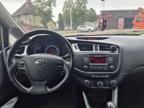 2014 Kia Ceed II, серебристый, 1350000 рублей - вид 8