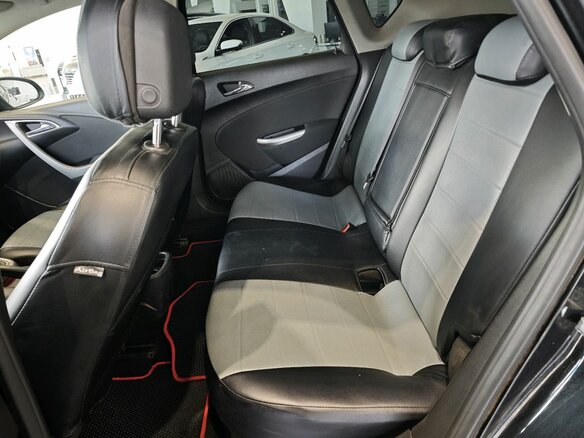 2011 Opel Astra J, чёрный - вид 10