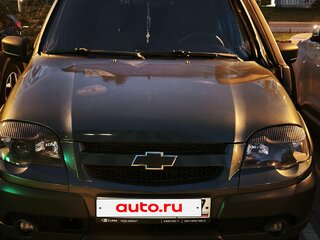 2012 Chevrolet Niva I Рестайлинг, зелёный, 700000 рублей, вид 2