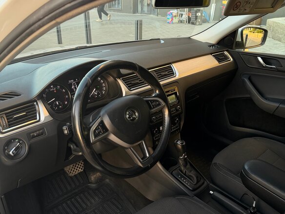 2014 Skoda Rapid I, белый, 890000 рублей - вид 7