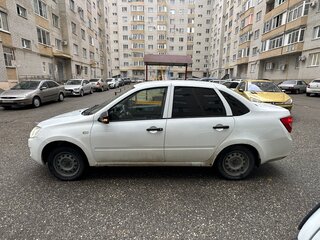 2012 Lada (ВАЗ) Granta I, белый, 260000 рублей, вид 2