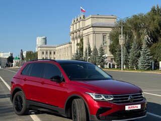 2021 Volkswagen Tiguan II Рестайлинг, красный, 3199000 рублей, вид 1