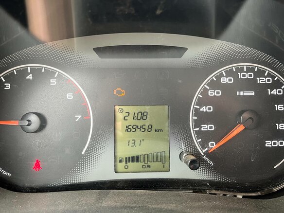 2013 Lada (ВАЗ) Granta I, чёрный, 210000 рублей - вид 13