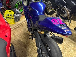 2020 Yamaha YZF-R3, чёрный, 650000 рублей, вид 4