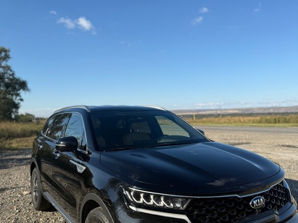 2020 Kia Sorento IV, чёрный, 3500000 рублей - вид 2
