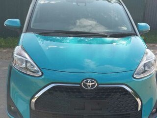 2019 Toyota Sienta II, зелёный, 1850000 рублей, вид 3