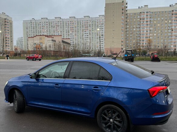 2021 Skoda Rapid II, синий, 1900000 рублей - вид 16