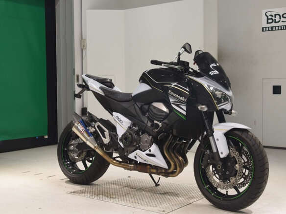 2017 Kawasaki Z 800, белый, 800000 рублей - вид 2