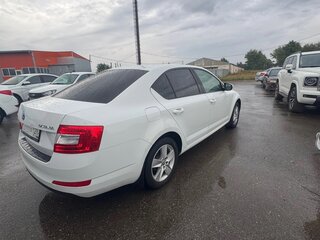 2016 Skoda Octavia III (A7), белый, 1035000 рублей, вид 5