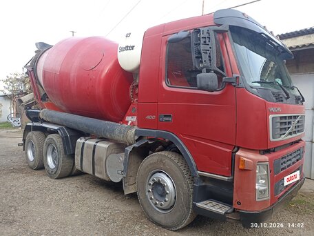 2007 Volvo FM, красный, 4500000 рублей, вид 1