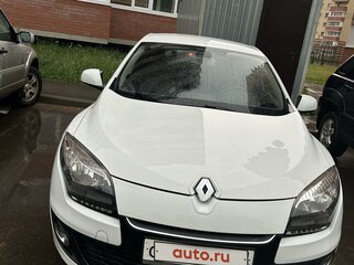 2013 Renault Megane III Рестайлинг, белый, 990000 рублей, вид 2
