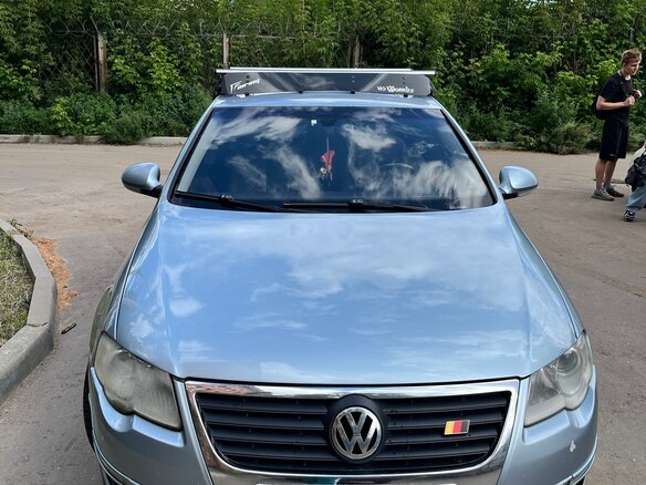 2005 Volkswagen Passat B6, серый, 530000 рублей - вид 1