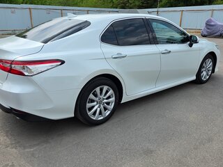 2018 Toyota Camry VIII (XV70), белый, 2950000 рублей, вид 5